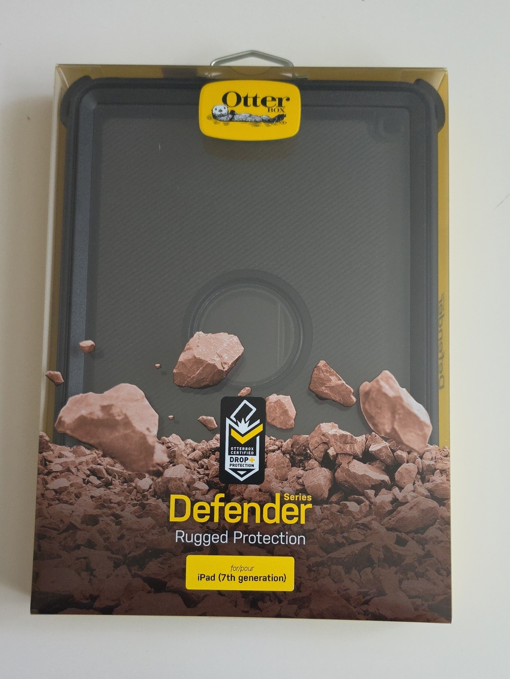 OtterBox Defender Series Rugged Protection Case for iPad (7th Gen) - Black
